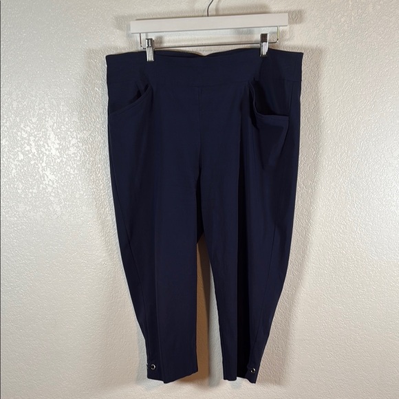 Chico’s Navy Perfect Stretch Capri Size 3 (US XL) - Picture 1 of 7